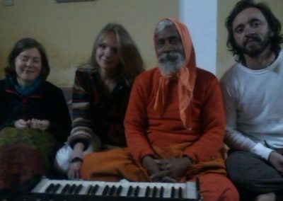 Bansi Baba - Harmonium teacher in Rishikesh